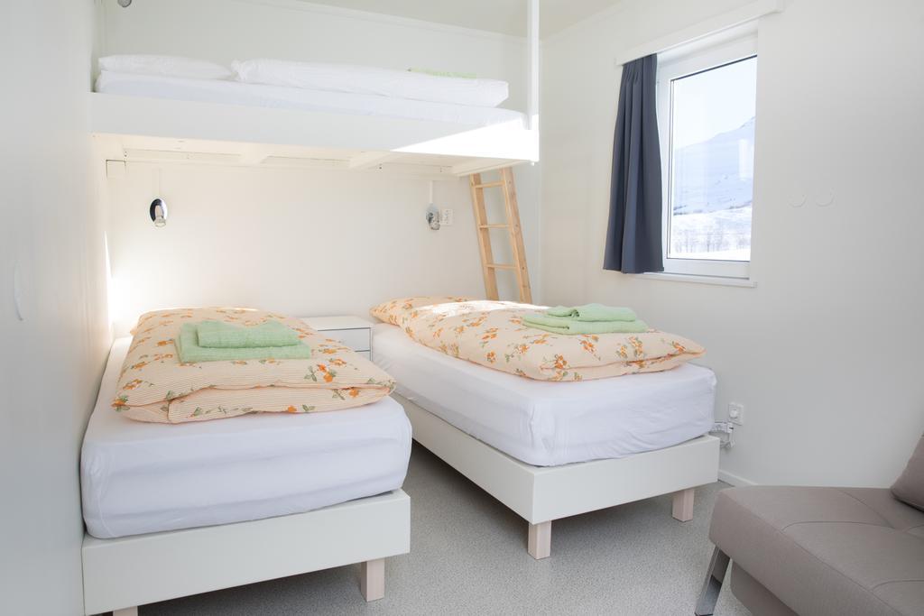 Guesthouse Baegisa Akureyri Extérieur photo
