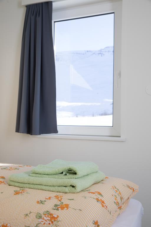 Guesthouse Baegisa Akureyri Extérieur photo