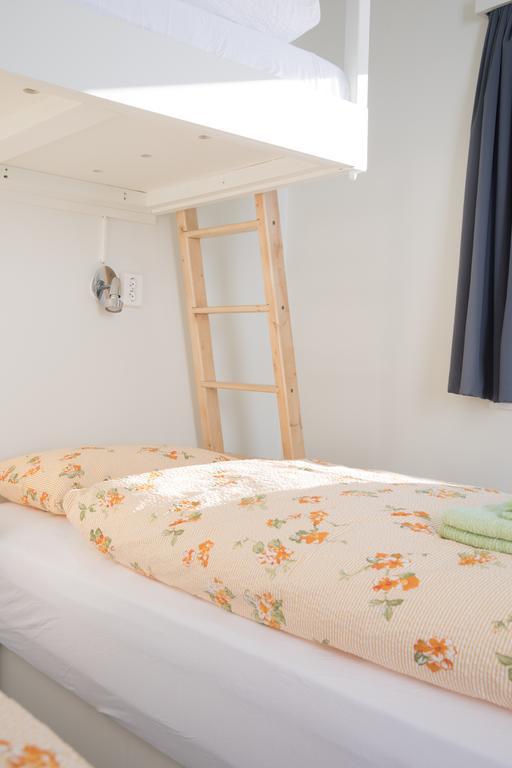 Guesthouse Baegisa Akureyri Extérieur photo